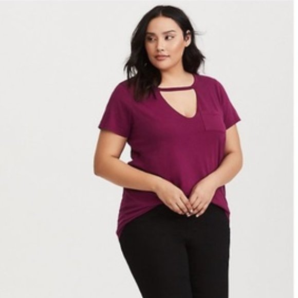 Last One! Torrid 6X  Berry Choker Blouse Tee NWT - Picture 5 of 10